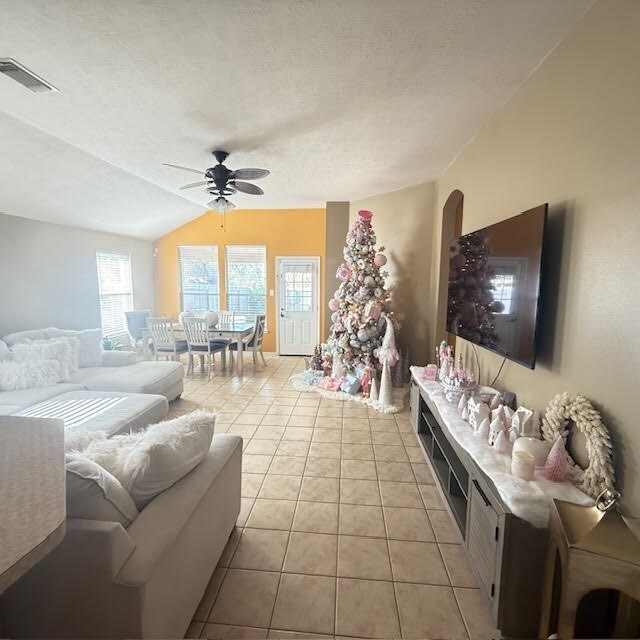 Building Photo - 5535 Brookhollow Oaks Trail