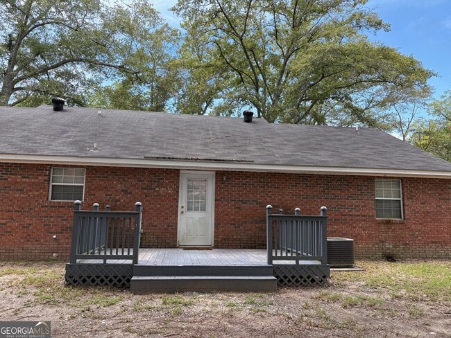 Building Photo - 116 Harden Rd