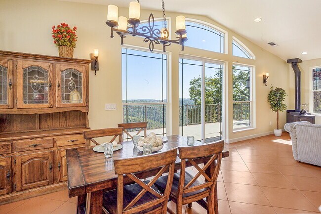 Building Photo - Luxury Hilltop Rental Retreat Overlooking the Cosumnes River Canyon