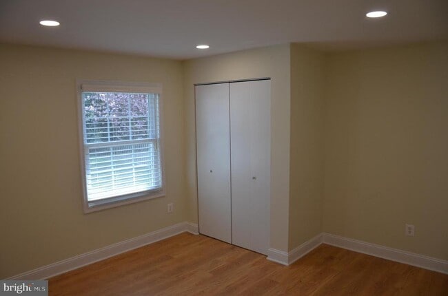 Building Photo - 9012 Paddock Ln