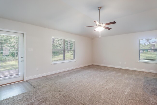Building Photo - 14097 Plantation Oaks Dr