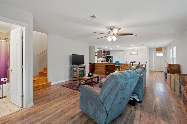 Building Photo - 119 N Kanaio Dr