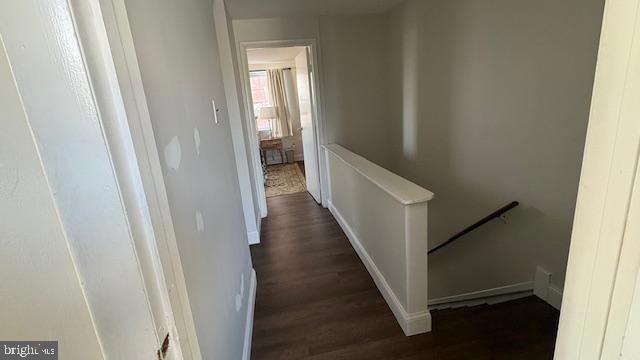 Building Photo - 1554 N Lawrence St