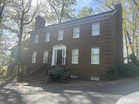 Building Photo - 1159 Nelson Dr