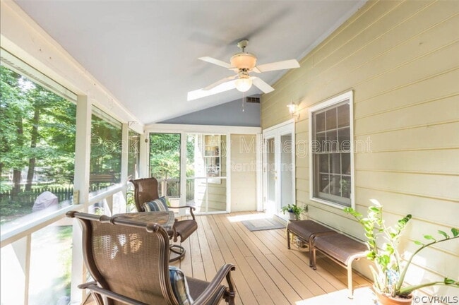 Building Photo - 12005 Sunrise Rd