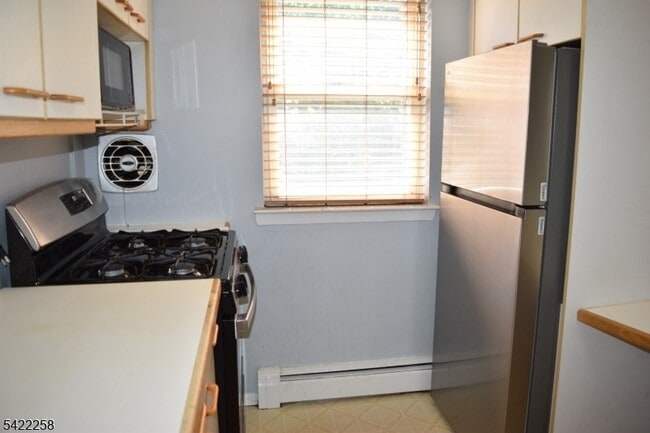 Building Photo - 2467 New Jersey 10 Unit 2B