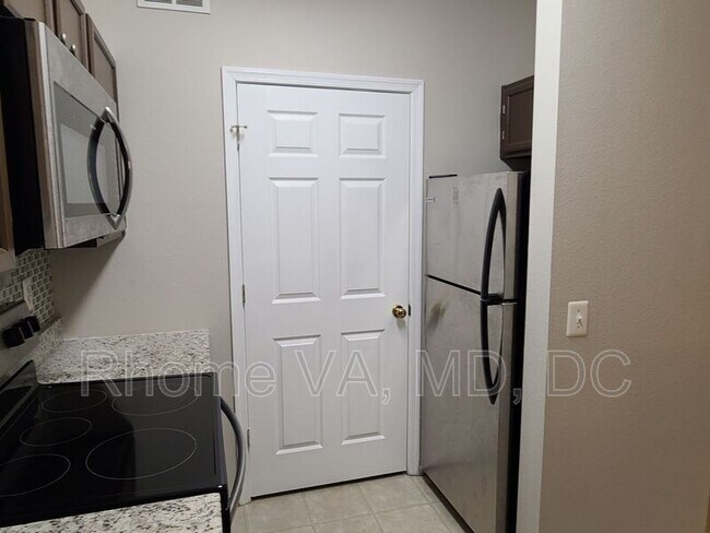 Building Photo - 1581 Spring Gate Dr.