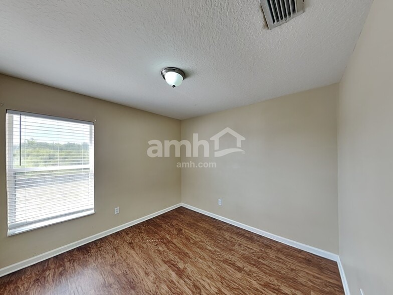 Building Photo - 13136 Early Run Ln