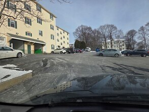 Building Photo - 46 Edgeworth St