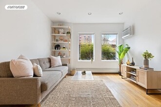 Building Photo - 226 16th St