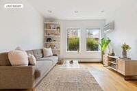 Building Photo - 226 16th St