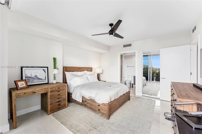 Building Photo - 1180 N Federal Hwy