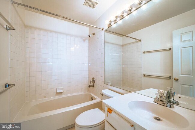 Building Photo - 5924 Terrapin Pl