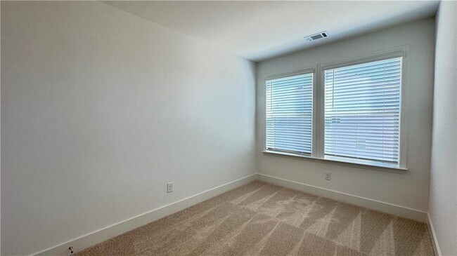 Building Photo - 100 Agnew Wy