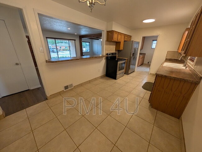 Building Photo - 9619 Arvada Ave NE