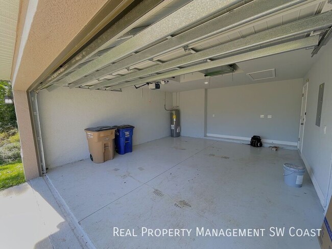 Building Photo - 5349 29th St SW