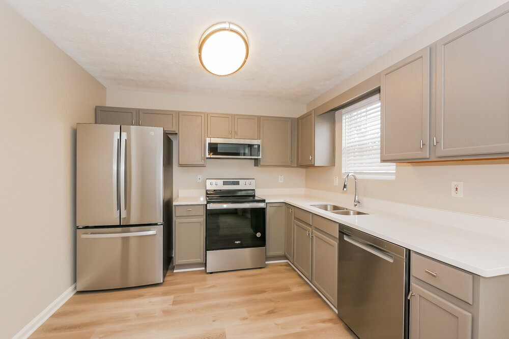 Building Photo - 51 Fairview Dr