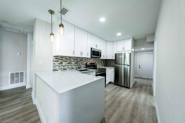 Building Photo - 1405 NW 7th Terrace