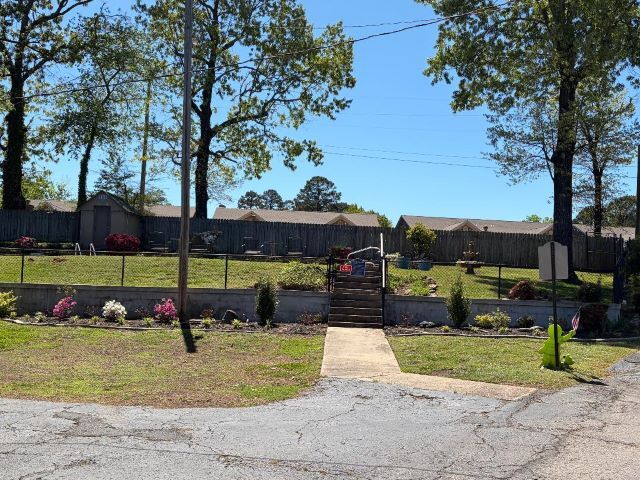 Building Photo - 105 Chambers Point