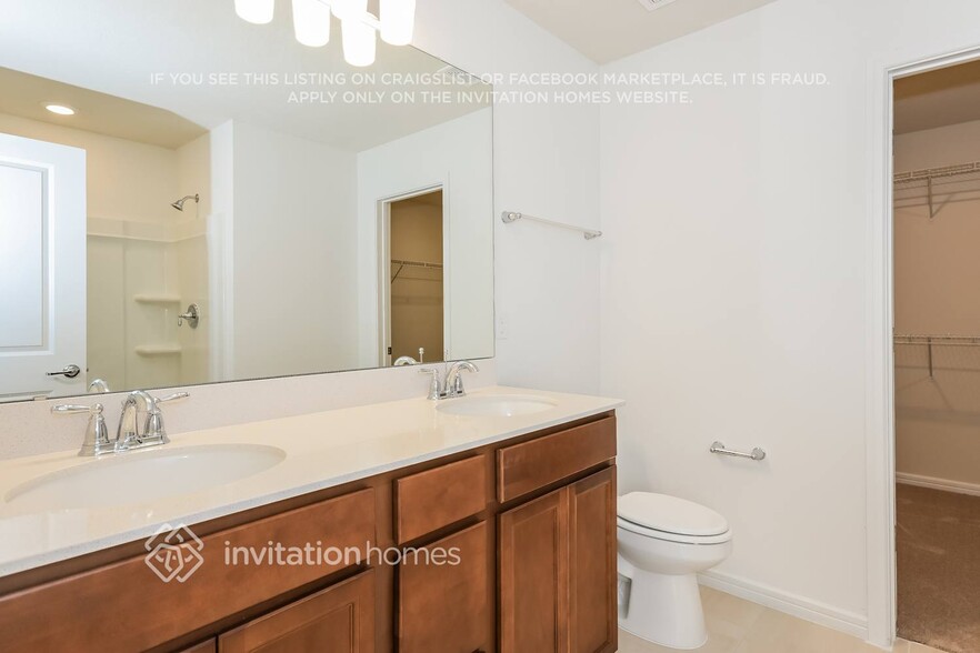 Building Photo - 2717 Serenity Gdn Dr