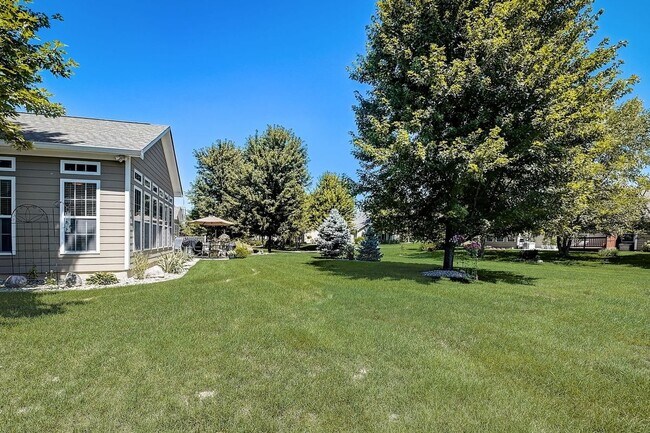 Building Photo - 15884 Brixton Dr