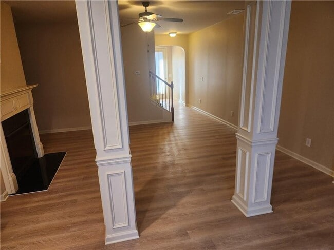 Building Photo - 3702 Brockenhurst Dr