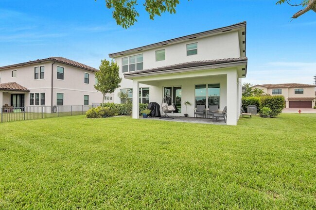 Building Photo - 1304 Whitcombe Dr