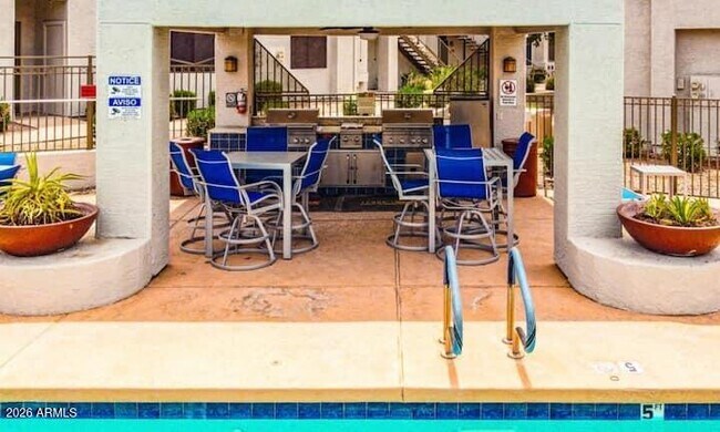 Building Photo - 11375 E Sahuaro Dr