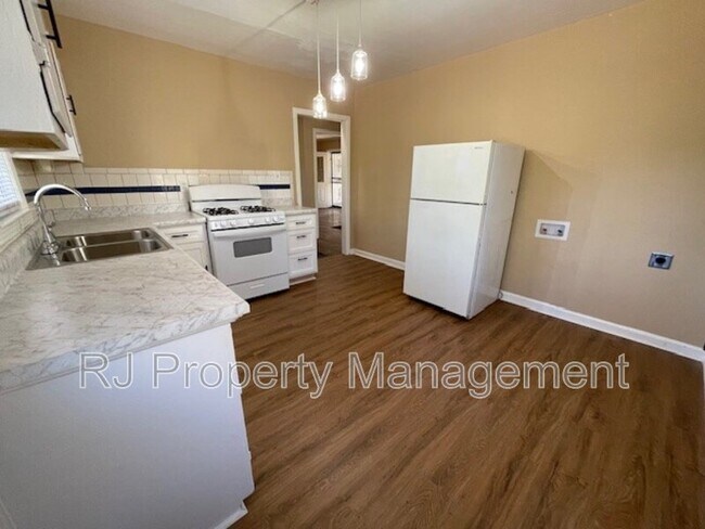 Building Photo - 3542 Millington Rd