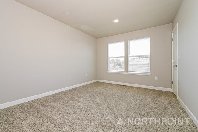 Building Photo - 3 BR/2.5BA | Newly Renovated Single Family Home | 1-Car Covered Parking | Great backyard!