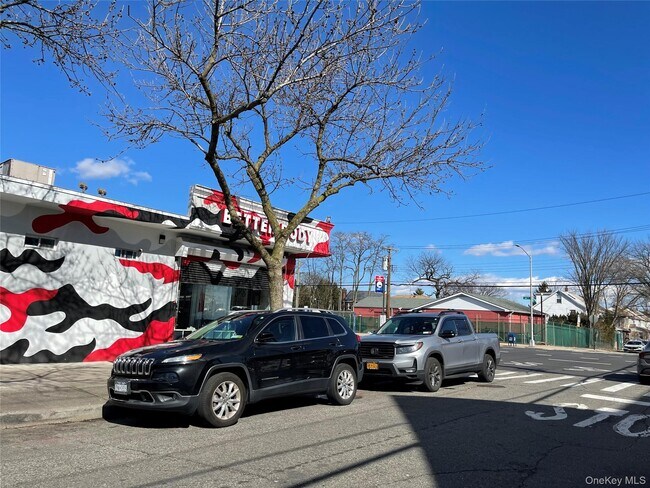Building Photo - 77-02-77164 164th St