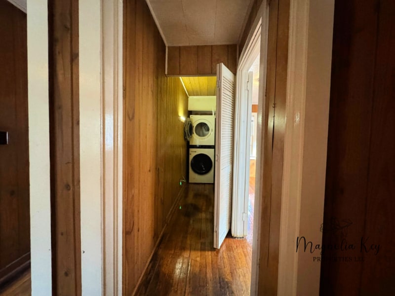 Building Photo - 7203 Porcher Dr