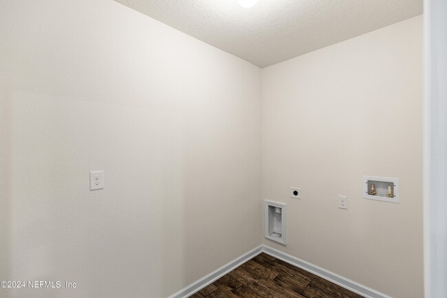 Building Photo - 3018 Fisher Oak Pl