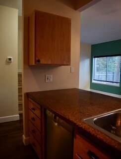 Building Photo - 2021 Virginia Ln