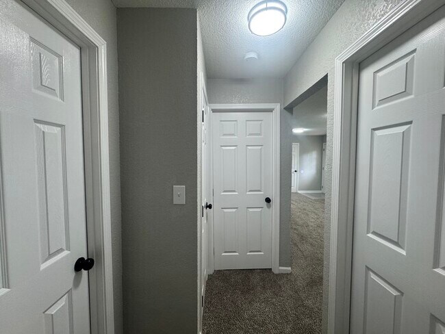 Building Photo - Welcome Home