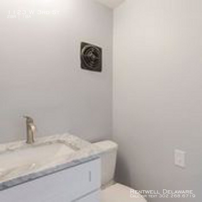 Building Photo - Beautiful Renovated Townhome $1100