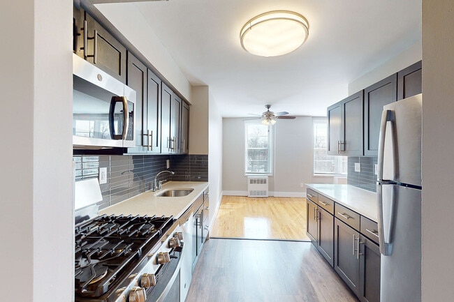 Building Photo - Parktowne Apartments