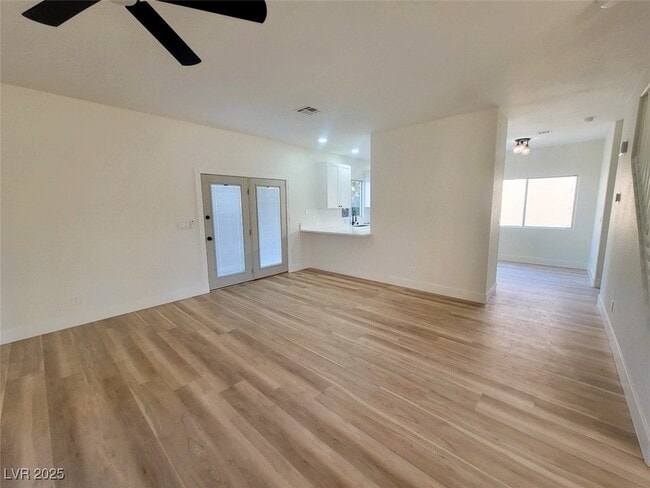 Building Photo - 5924 Taj Mahal Dr