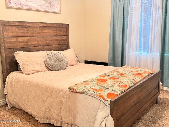 Building Photo - 18616 W Illini St