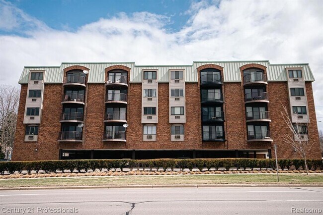 Building Photo - 35300 Woodward Ave