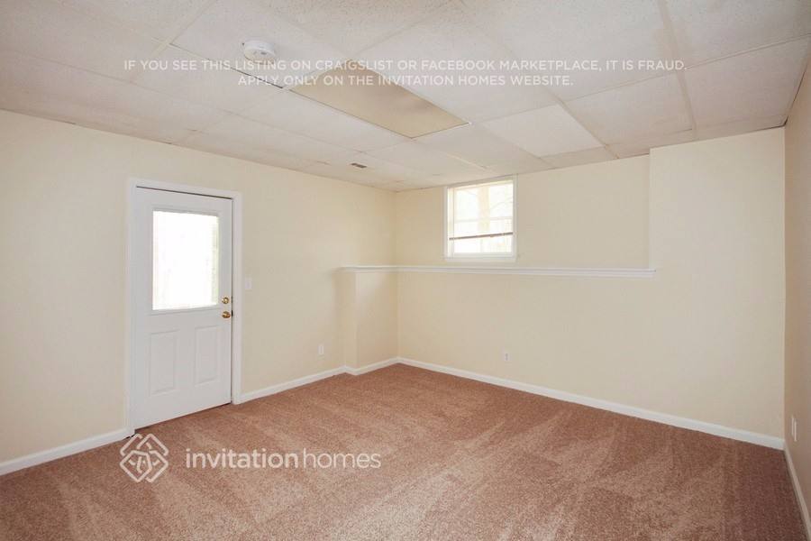 Building Photo - 253 Sedgewick Trail
