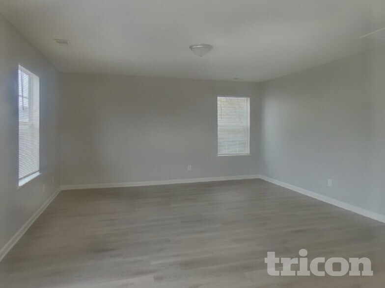 Building Photo - 415 Fox Trot Dr