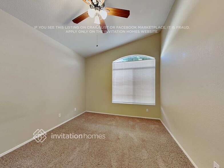 Building Photo - 4922 W Behrend Dr