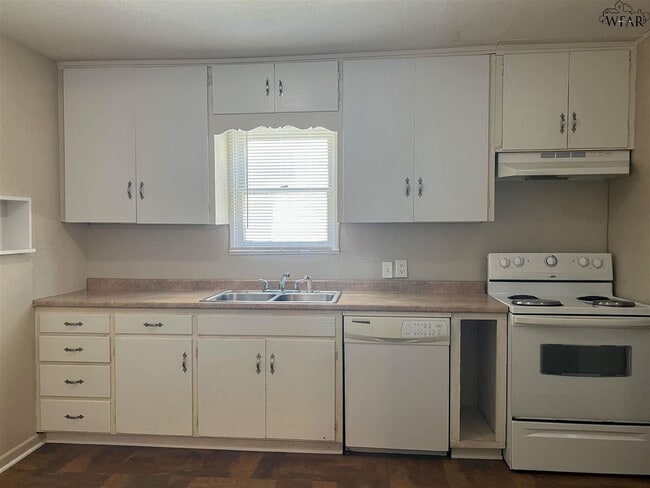 Building Photo - 3614 Garfield St