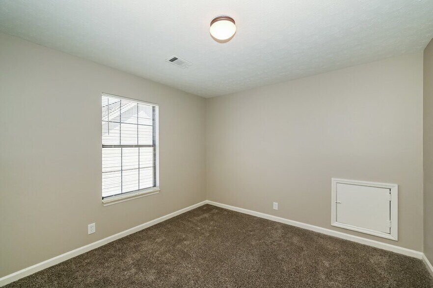 Building Photo - 3656 Burwick Pl