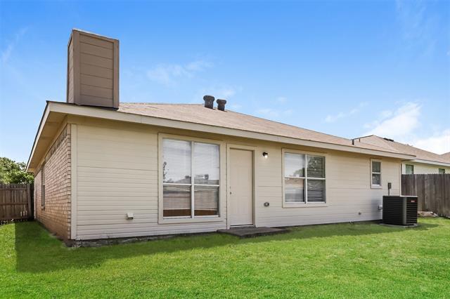 Building Photo - 10836 Deauville Cir N