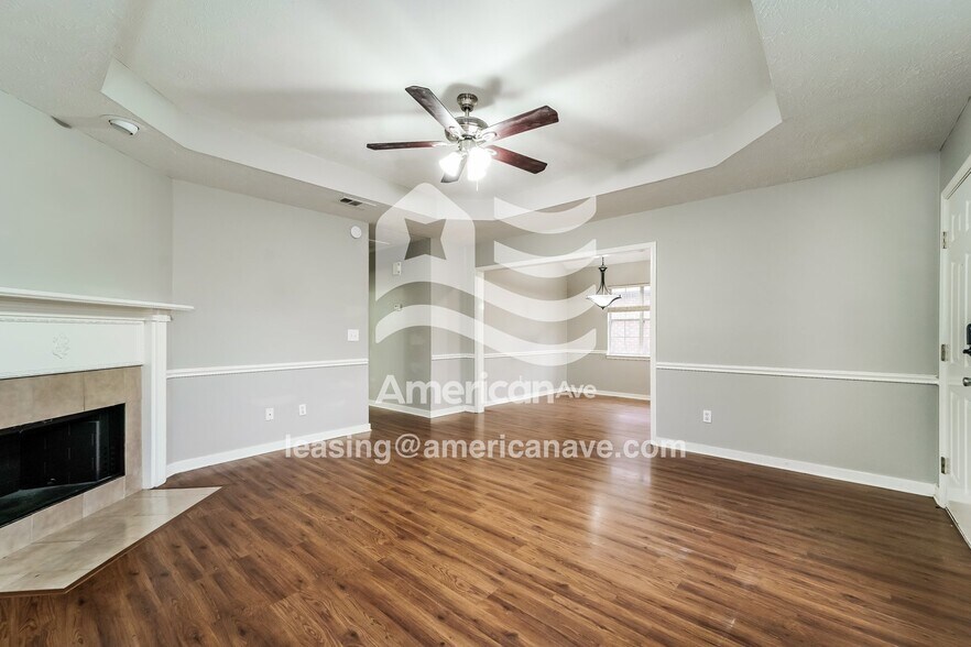 Building Photo - 2032 Red Oak Dr