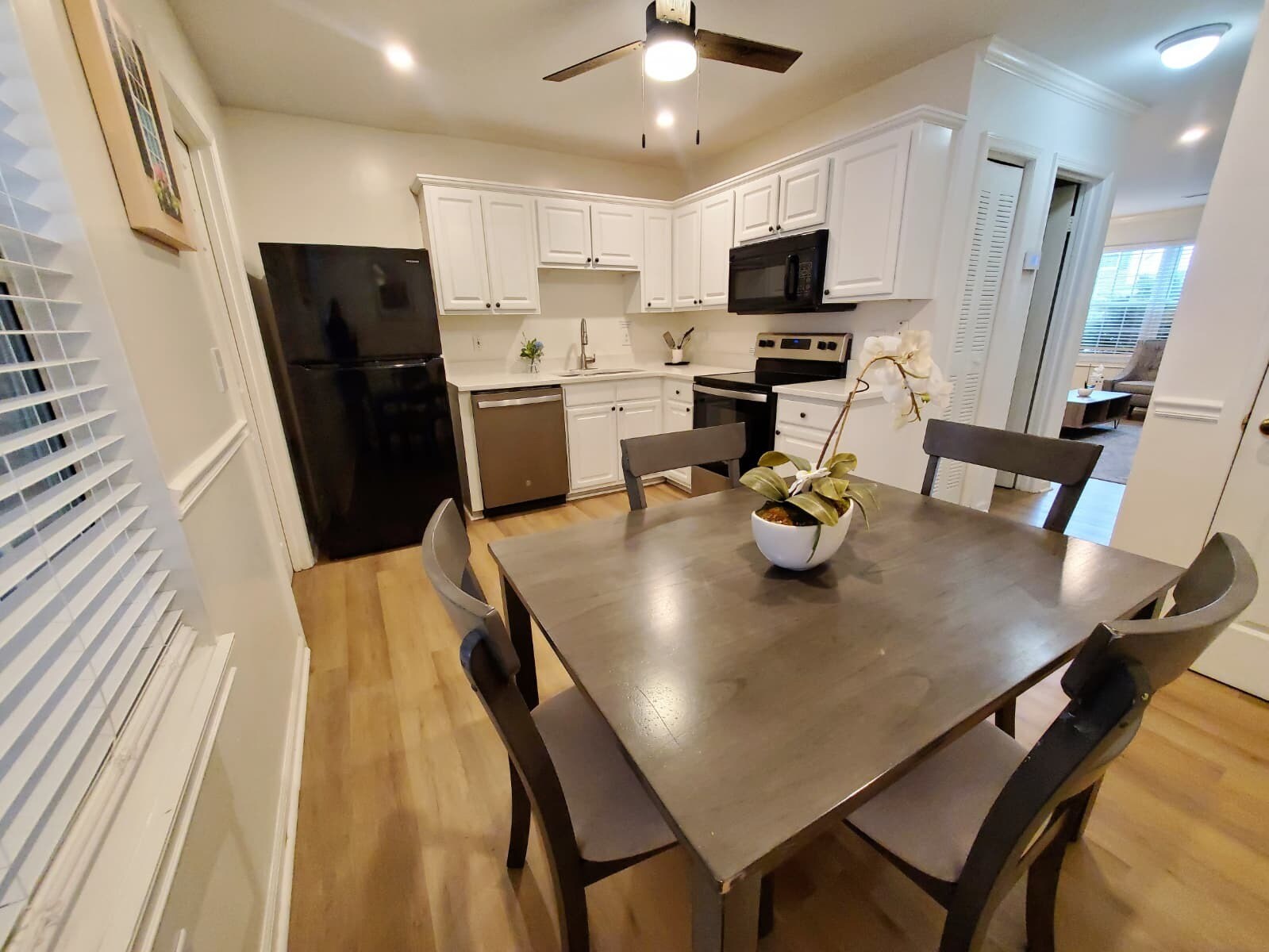 Building Photo - 2039 Rondo St