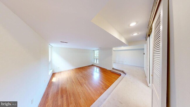 Building Photo - 2114 Bonnywood Ln