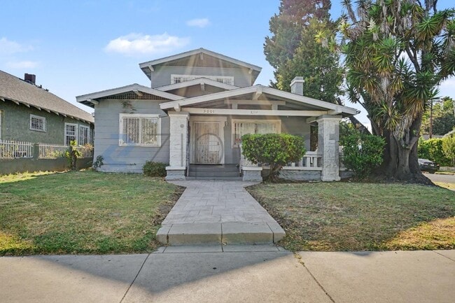 Building Photo - 5001 S Budlong Ave